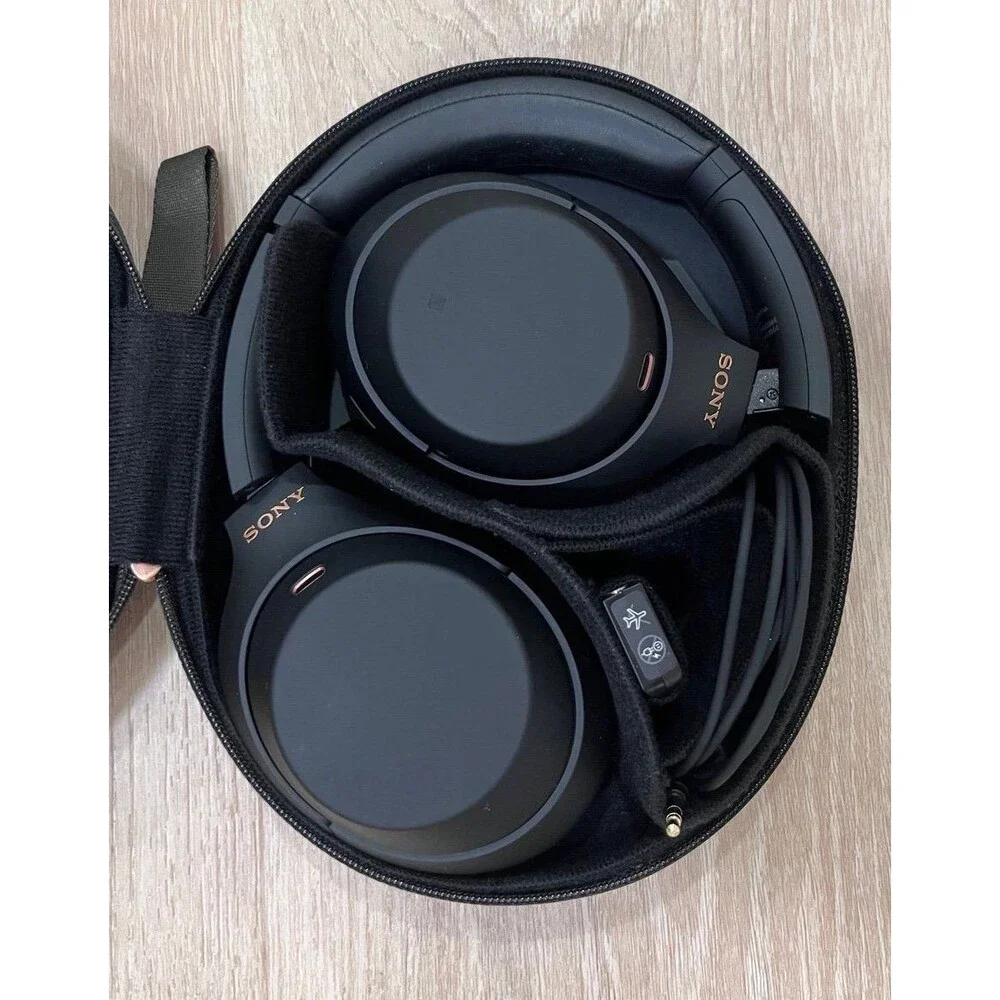 Sony WH-1000XM4 Wireless Noise Canceling Headphones Black + Case